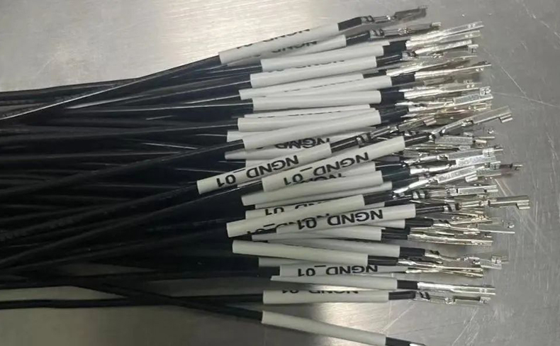 碩方CM系列熱縮管烘烤機應(yīng)用實例