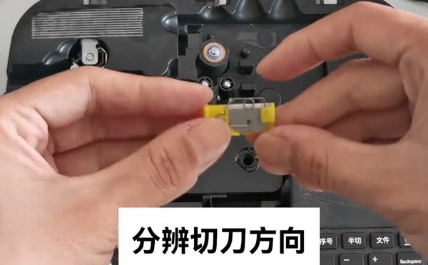 碩方線號(hào)機(jī)怎么半切效果一直很好